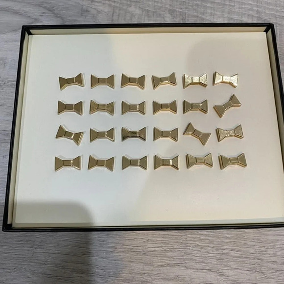 Kate Spade 24 Gold Tone Bow Push Pins 1/2in - Picture 10 of 10